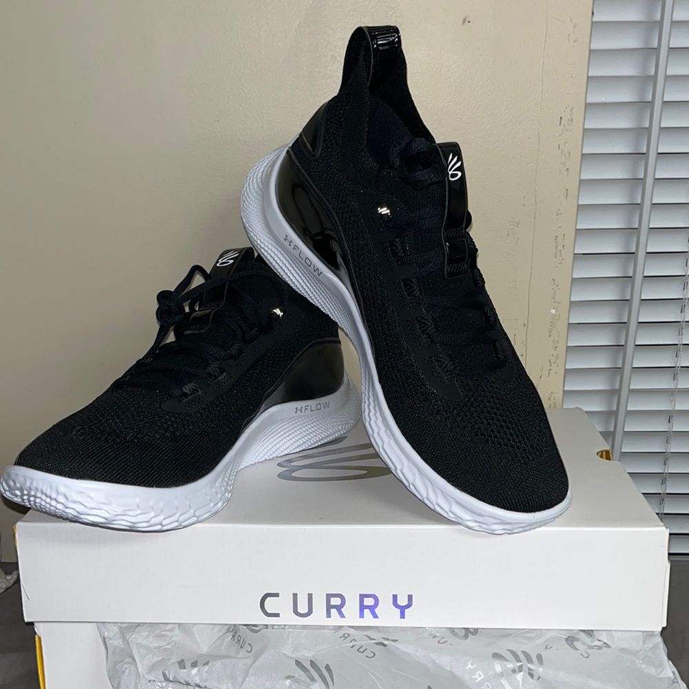Curry Flow 8 Under Amour Size 11.5